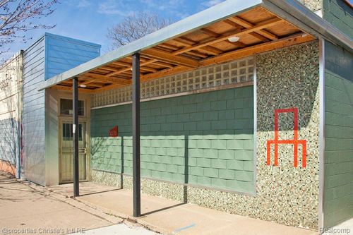 3020 Grand Blvd, Detroit, MI, 48202-3134 | Card Image