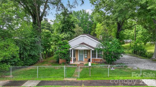 13 E Murray St, Maiden, NC, 28650-1129 | Card Image