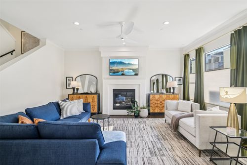 apt-102-3926 Holland Ave, Dallas, TX, 75219-3814 | Card Image