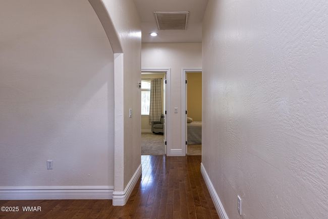 Bright Hallway | Image 33