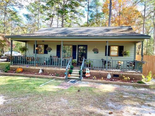 111 Perry St, Elizabethtown, NC, 28337-9243 | Card Image