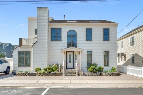 3 7th Ave, Seaside Heights, NJ, 08751-1521 | Card Image