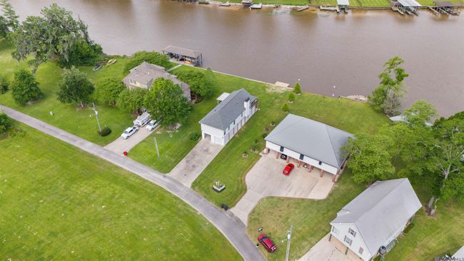 17653 Cove Ln, House other with 3 bedrooms, 3 bathrooms and 4 parking in Denham Springs LA | Image 28