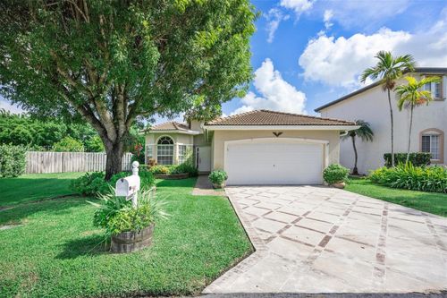2835 Se 4th Place, Homestead, FL, 33033 | Card Image