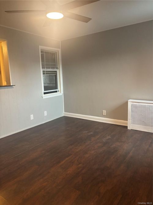 139-145 New Hyde Park Rd, Franklin Square, NY, 11010-3045 | Card Image