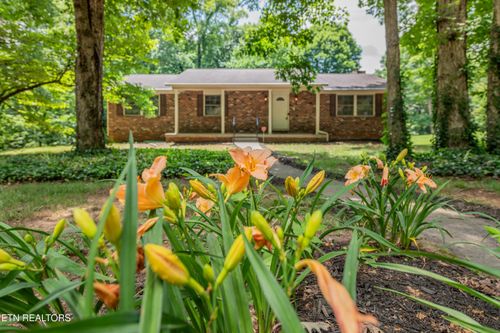 1105 Delray Rd, Knoxville, TN, 37923-2030 | Card Image