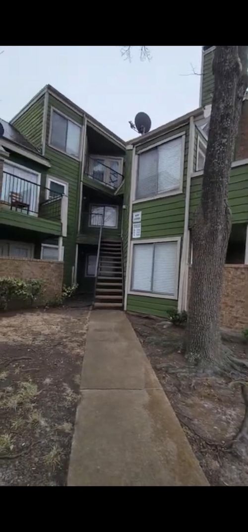206-9803 Walnut St, Dallas, TX, 75243-8800 | Card Image