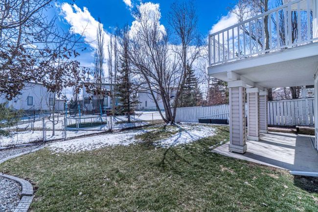 59 Schooner Close Nw, Home with 4 bedrooms, 3 bathrooms and 4 parking in Calgary AB | Image 32
