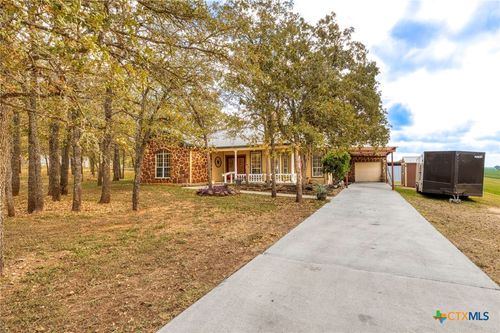 771 Hillje Rd, Kingsbury, TX, 78638-2020 | Card Image