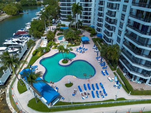 apt-2207-3530 Mystic Pointe Dr, Aventura, FL, 33180-4532 | Card Image