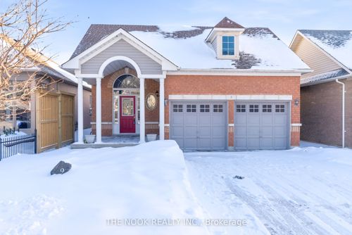 9 James Rowe Dr, Whitby, ON, L1R2X8 | Card Image