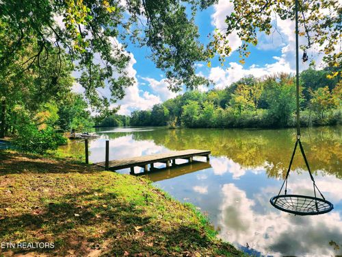 104 Azalea Cir, Harriman, TN, 37748-9071 | Card Image