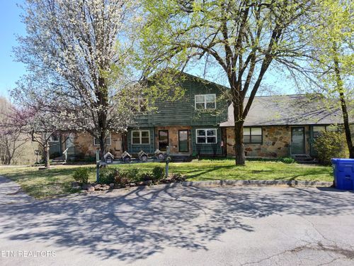 158 Golfcrest Ln, Oak Ridge, TN, 37830-5665 | Card Image