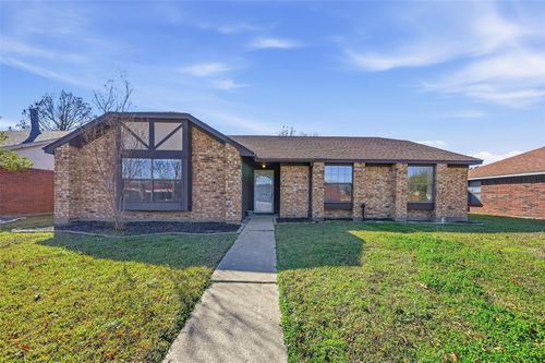 2708 Chisolm Trl, Mesquite, TX, 75150-4830 | Card Image