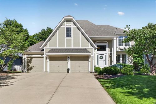 13013 Bond St, Overland Park, KS, 66213-4464 | Card Image