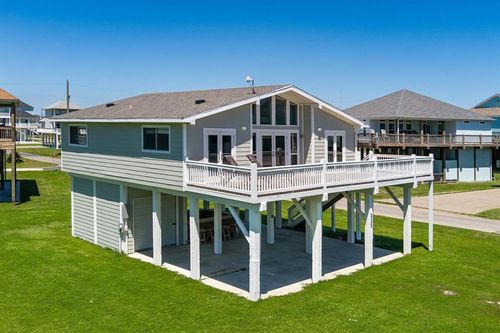 2599 Whitecap, Crystal Beach, TX, 77650 | Card Image