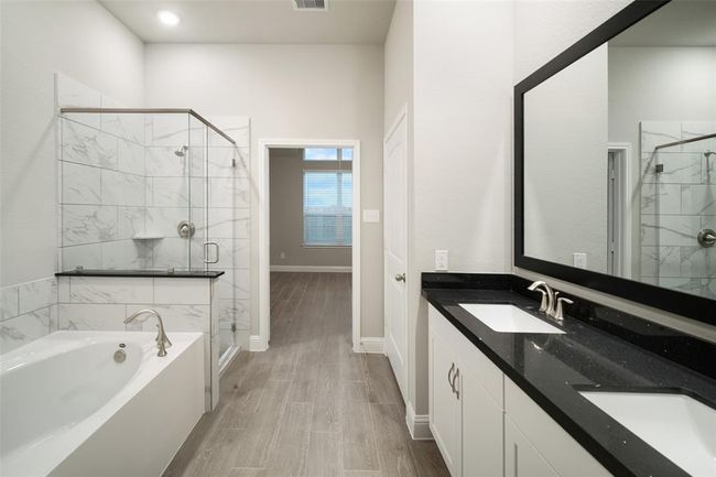 14221 Juniper Breeze Ct, Townhouse with 3 bedrooms, 2 bathrooms and null parking in Willis TX | Image 6
