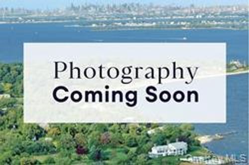 4 Hope Dr, Plainview, NY, 11803-5626 | Card Image