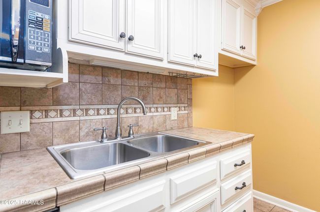 Kitchen 5 | Image 12