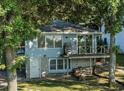 3903 Lake Shore Dr, House other with 3 bedrooms, 2 bathrooms and null parking in Okoboji IA | Image 1