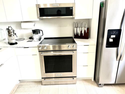 1-3553 Magellan Cir, Aventura, FL, 33180-3721 | Card Image