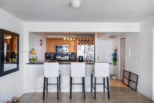 311 - 600 Ne 36th St, Condo with 2 bedrooms, 1 bathrooms and null parking in Miami FL | Image 12