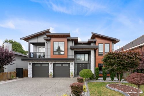 9248 124 St, Surrey, BC, V3V4S3 | Card Image