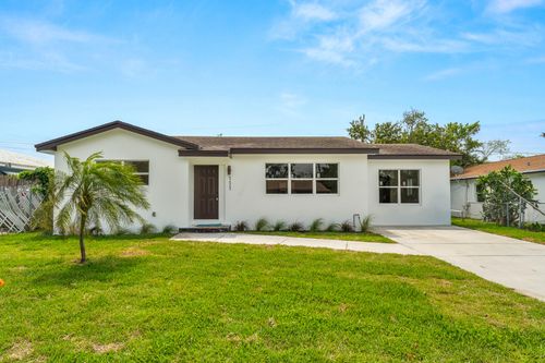 111 W 35th St, Riviera Beach, FL, 33404-2201 | Card Image