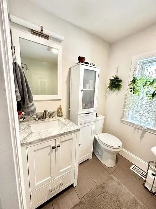 58 Beacon St, House other with 2 bedrooms, 1 bathrooms and null parking in Winthrop MA | Image 17