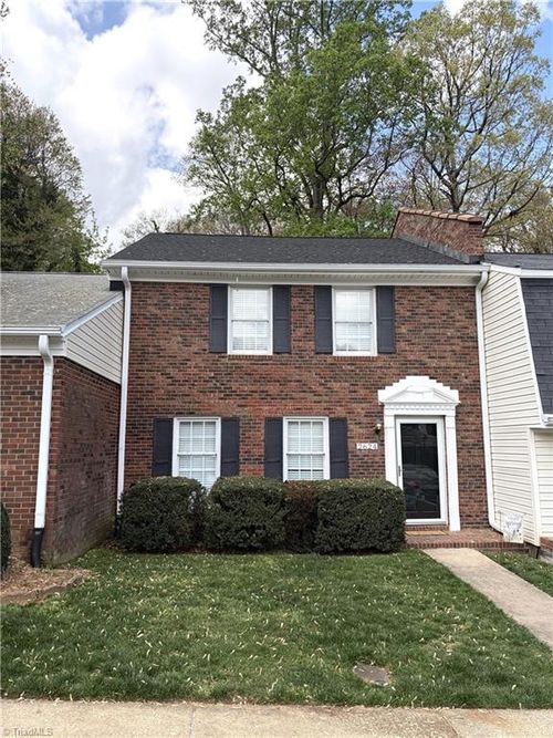 2624 Saint Johns Pl, Winston Salem, NC, 27106-3830 | Card Image