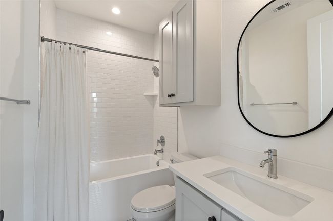 B - 4020 Valley View Rd, House other with 3 bedrooms, 3 bathrooms and 2 parking in Austin TX | Image 23