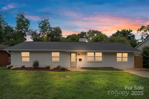 5220 Seacroft Rd, Charlotte, NC, 28210-2952 | Card Image