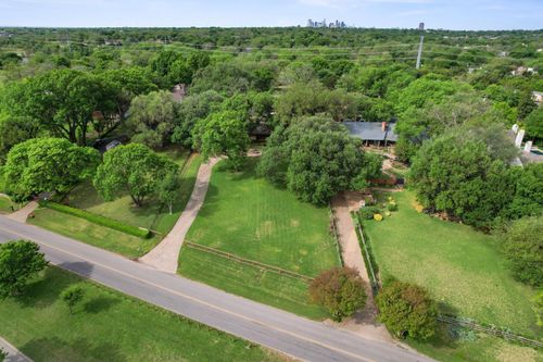3505 W Lawther Dr, Dallas, TX, 75214-3204 | Card Image