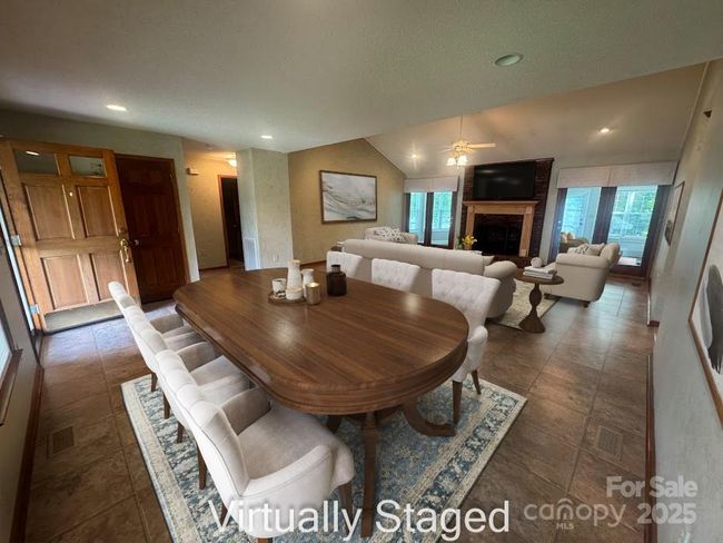 virtually staged | Image 9