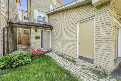 4218 Sunflower Dr, House other with 3 bedrooms, 3 bathrooms and 3 parking in Mississauga ON | Image 3