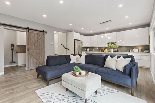 4137 Yale St, Burnaby, BC, V5C1R2 | Card Image