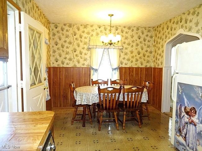 210 3 Rd St, House other with 3 bedrooms, 2 bathrooms and null parking in Spencer WV | Image 10
