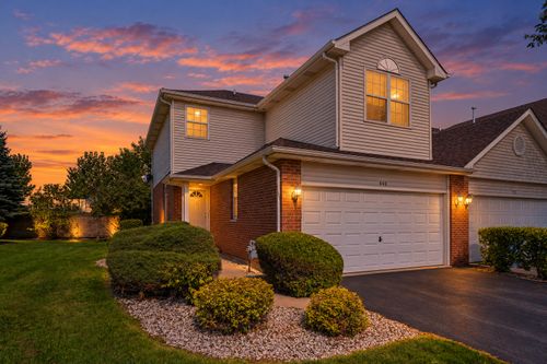 440 Coventry Cir, Glendale Heights, IL, 60139-4517 | Card Image