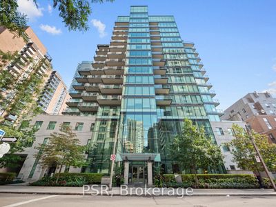 906 - 77 Charles St W, Condo with 2 bedrooms, 2 bathrooms and 2 parking in Toronto ON | Image 1