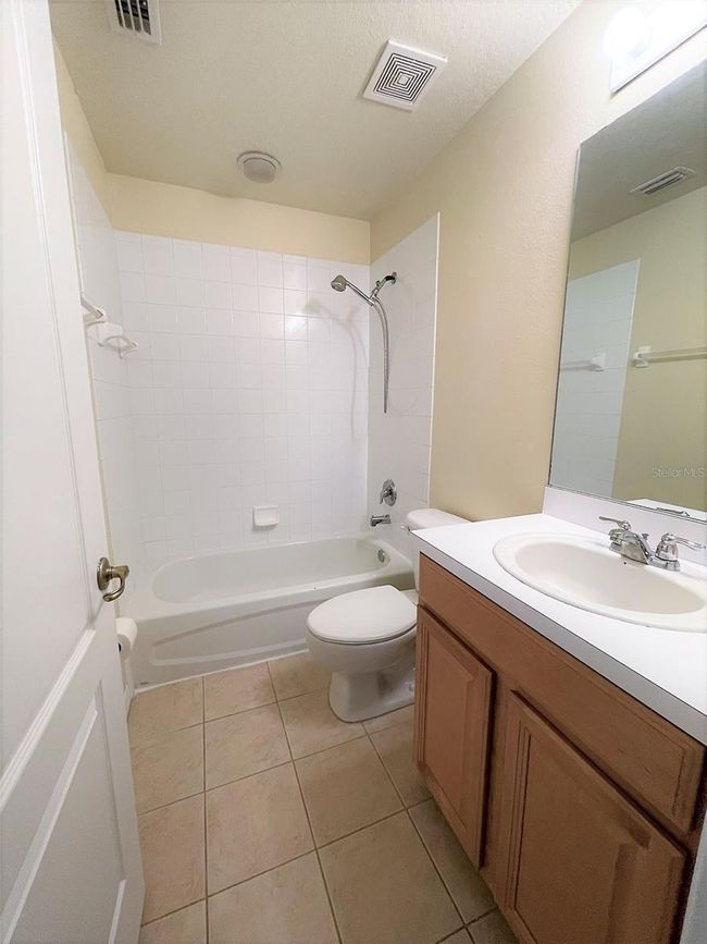 UNIT-101 - 238 Cape Harbour Loop, Condo with 3 bedrooms, 3 bathrooms and null parking in BRADENTON FL | Image 9