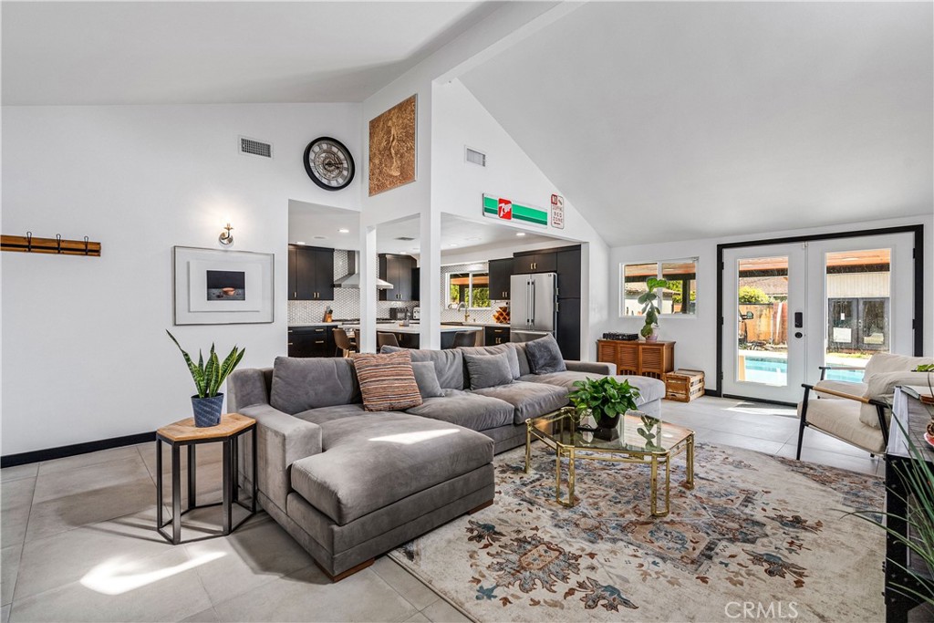 Residential in Canoga Park 5