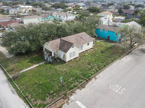 5127 Avenue P, Galveston, TX, 77551-4866 | Card Image