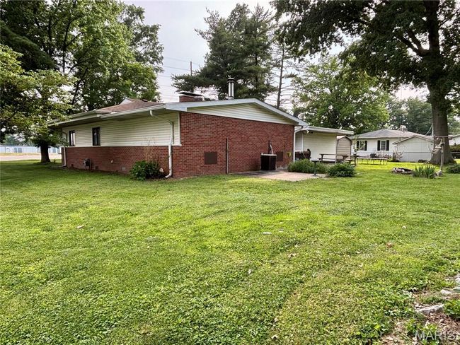 5661 Humbert Rd, House other with 2 bedrooms, 2 bathrooms and 2 parking in Alton IL | Image 20