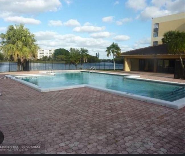 APT-516 - 6575 W Oakland Park Blvd, Condo with 2 bedrooms, 2 bathrooms and null parking in Lauderhill FL | Image 4