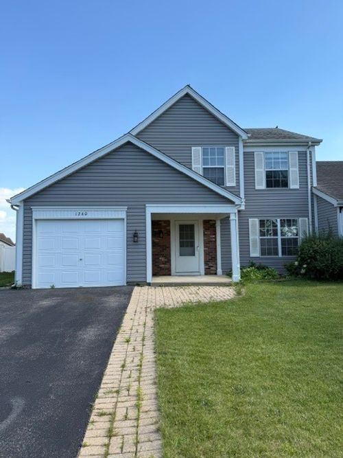 1260 Trinity Dr, Carol Stream, IL, 60188-4351 | Card Image