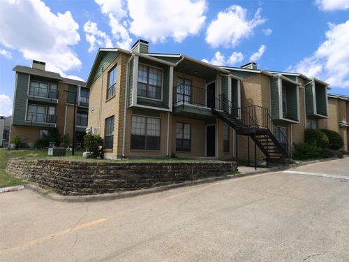 apt-202-5805 Lake Hubbard Pkwy, Garland, TX, 75043-4562 | Card Image