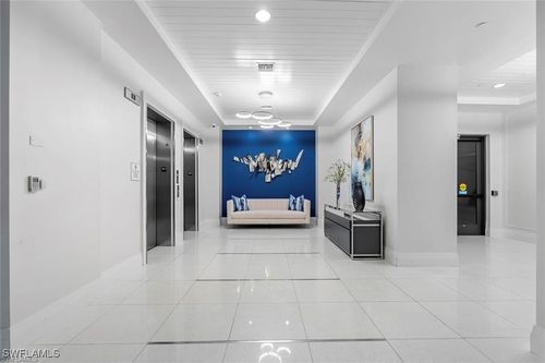315-1030 3rd Ave S, Naples, FL, 34102-6458 | Card Image