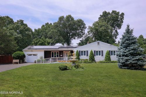 102 Stratford Rd, Tinton Falls, NJ, 07724-3143 | Card Image