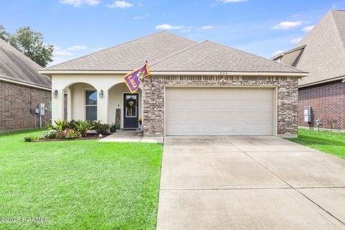 204 Marston House Dr, Youngsville, LA, 70592-6486 | Card Image