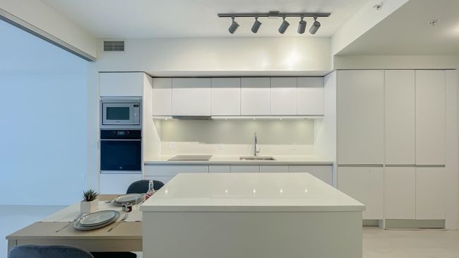 201 - 180 E 2 Nd Avenue, Condo with 1 bedrooms, 1 bathrooms and 1 parking in Vancouver BC | Image 7